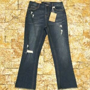 NWT Vanilla Star Almost Vintage Distressed Jeans Womens Size 7 Denim  Pa…